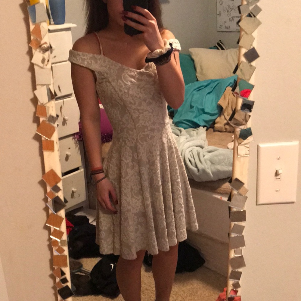 Tan/white off the shoulder lace dress